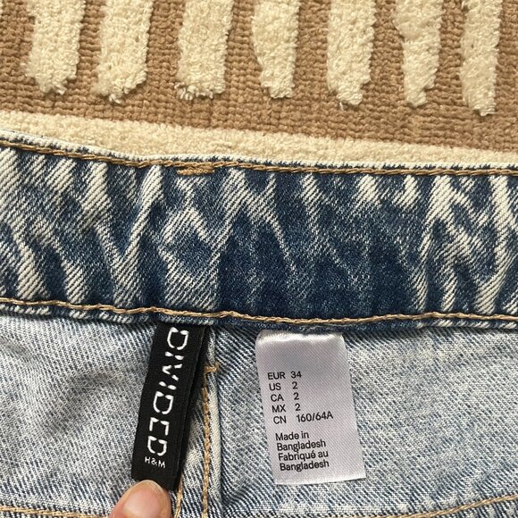 H&M - Divided Jeans - Light Wash - Size 2 - Picture 5 of 5